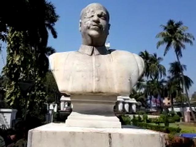 BJP Icon Syama Prasad Mookerjee's Bust Damaged In Kolkata, 7 Arrested