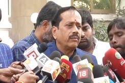 विवादित फेसबुक पोस्ट के बाद बीजेपी नेता एच राजा ने मांगी माफी विवादित फेसबुक पोस्ट के बाद बीजेपी नेता एच राजा ने मांगी माफी