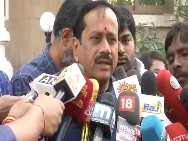 न्यूज टाइम इंडिया : मुर्तियों से राजनीतिक बदला?