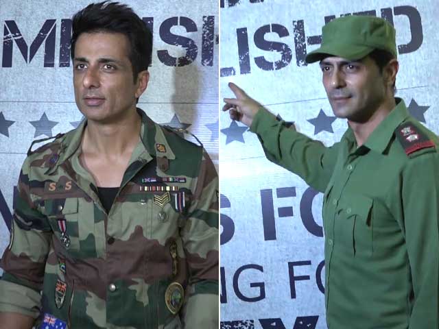 Arjun Rampal, Sonu Sood & Others At The Wrap-Up Party Of <i>Paltan</i>