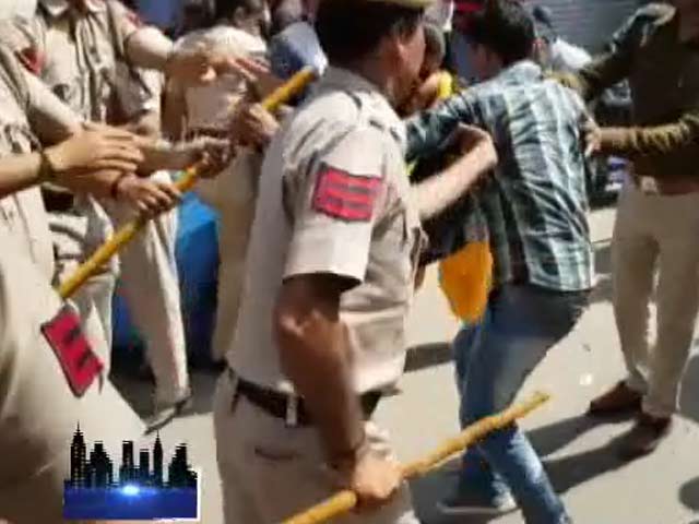 दिल्ली में सीलिंग पर रोक नहीं, कई व्यापारियों ने किया विरोध