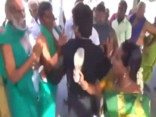 Video : Farmer Leader Slapped By BJP Worker For Allegedly Using Abusive Language