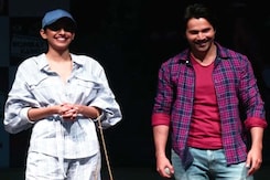Varun Dhawan At A Mumbai College To Promote <i>October</i> Varun Dhawan At A Mumbai College To Promote <i>October</i>