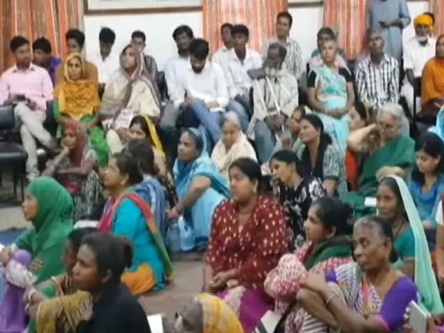 आधार ही पहचान का आधार क्यों?