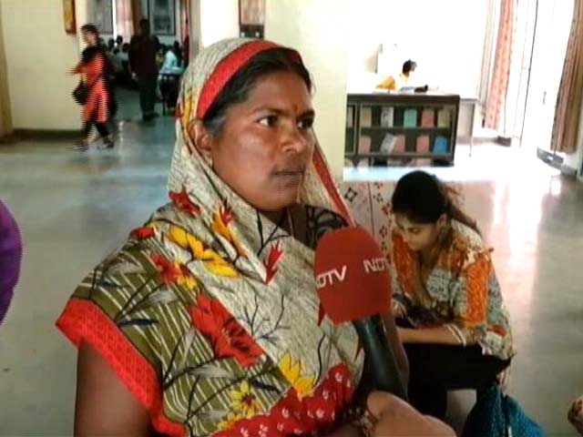 सब्सिडी को अंगूठा, अंगूठे मैच न होने पर नहीं मिल रहा राशन