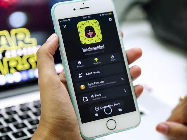 Video : How To Get The Old Snapchat UI Back On Your iPhone