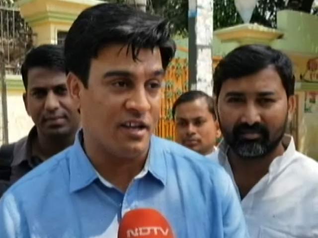 अखिलेश की मीटिंग में नहीं गए 7MLA