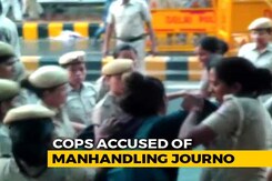 Protest March After Delhi Cops Thrash Journalist Covering JNU <i>Padyatra</i> Protest March After Delhi Cops Thrash Journalist Covering JNU <i>Padyatra</i>