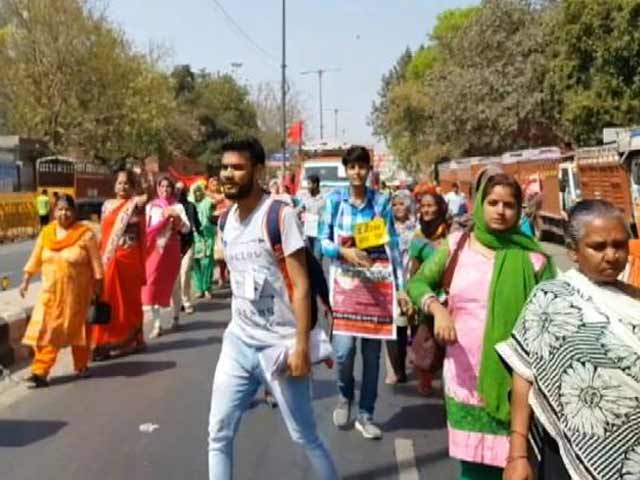 युवाओं को कैसे मिलेगा रोजगार?