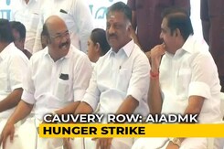 Tamil Nadu Chief Minister, Deputy Join AIADMK's Statewide Hunger-Strike Over Cauvery Issue Tamil Nadu Chief Minister, Deputy Join AIADMK's Statewide Hunger-Strike Over Cauvery Issue