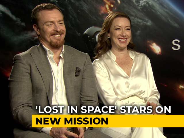 Stars Of Lost In Space Molly Parker & Toby Stephens On Their New Mission