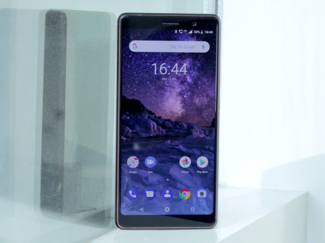 Nokia 7 Plus Review: Most Unique Nokia Smartphone Yet?