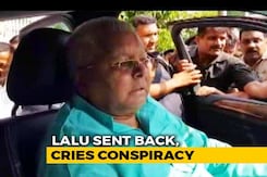 Lalu Yadav Protests Release By AIIMS, Screams Conspiracy By "PM Modi" Lalu Yadav Protests Release By AIIMS, Screams Conspiracy By "PM Modi"