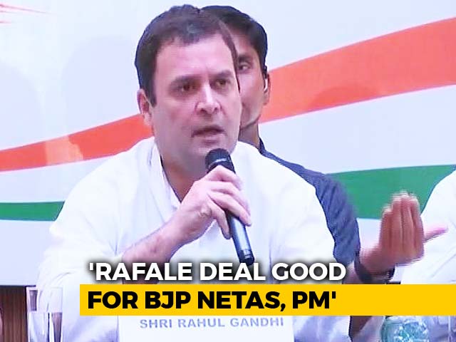 PM Modi Likes To Distract The Public, Says Rahul Gandhi