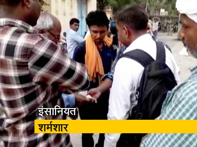 फ्लाईओवर हादसा: शव की सिलाई के लिए मांगी रिश्वत