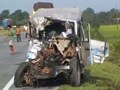 Video : असम : बस-ट्रक की टक्कर में 28 की मौत