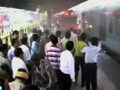 Video : हावड़ा-दिल्ली राजधानी एक्सप्रेस में लगी आग