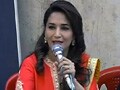 Video : 'सपोर्ट माई स्कूल' : बच्चों के बीच पहुंचीं माधुरी दीक्षित