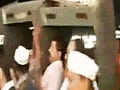 Video : Chaos for aam aadmi as Kejriwal takes local train in Mumbai