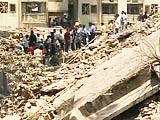 Video : Mumbai: Seven-storey building collapses in Vakola, many feared trapped