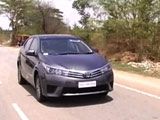 Video : New Corolla Altis Drives In