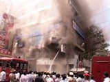 Video : In Bangalore, Gold Flung Out in Plastic Bags After Fire in Jewellery Store
