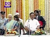 Videos : लक्ष्मीकांत पार्सेकर ने गोवा के मुख्यमंत्री के रूप में ली शपथ