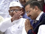 Video : Rapprochement Complete. Arvind Kejriwal Shares Stage With Anna Hazare in Delhi