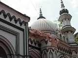 Video : Divide Over Demolition of Heritage Mosque in Kolkata
