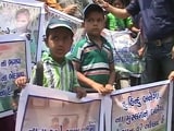 Video : अहमदाबाद : स्‍कूल यूनिफॉर्म के रंग को लेकर सांप्रदायिक विवाद