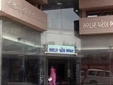 Videos : अहमदाबाद में सफ़ाई की अनोखी पहल, पब्लिक टॉयलेट का इस्तेमाल करने पर मिलेगा रुपया
