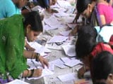 Video : In Bihar College Exams, Three Persons Help Each Candidate