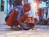 Videos : गटर नहीं सोने की खान : बेंगलुरु में नालों से निकल रहा है सोना!