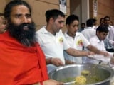 Video : रामदेव ने लॉन्च किया अपना आटा नूडल्स, खुद बनाकर लोगों को परोसा