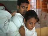 Video : कोलकाता की इस 'कराटे गर्ल' ने छेड़खानी कर रहे लोगों को याद दिलाई 'नानी'