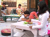 Video : Save The Earth: Kids Make Artwork out of Waste