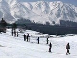 Video : A New Year Of Snow Draws Crowds To Gulmarg