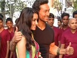 Videos : 'बाघी' में जबरदस्‍त एक्‍शन करते दिखेंगे अभिनेता टाइगर श्रॉफ