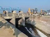 Videos : दिल्ली में पानी संकट : सेना ने मुनक नहर को अपने क़ब्ज़े में लिया
