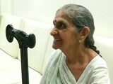 Videos : मुंबई : दबंग दादी ने छड़ी से पीट पीटकर लुटेरे को कर दिया पस्त