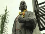 Video : Former Top Cop Vanzara Garlands Sardar Patel's Statue With Pen, Toy Gun
