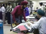 इंडिया 7 बजे : केंद्रीय कर्मचारियों को अगले महीने से मिलेगी बढ़ी तनख्वाह