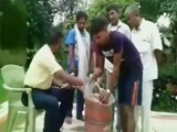 Videos : बिहार : सिलेंडर में शराब ले जाते दो गिरफ्तार