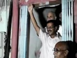 Video : दिल्ली के सीएम अरविंद केजरीवाल पर स्याही फेंकी गई