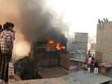 Videos : सदर बाजार में ऊनी कपड़ों के गोदाम में आग