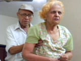 Video: डॉक्टर्स ऑन कॉल : अलज़ाइमर्स डिमेंशिया पीड़ितों की कैसे करें मदद