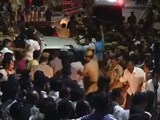 Videos : जयललिता के पार्थिव शरीर को अस्पताल से पोयस गार्डन निवास ले जाया गया