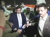 Video : RBI Chief Urjit Patel Heckled By Congress Workers At Kolkata Airport