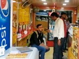 Videos : मुंबई : प्लास्टिक मनी, ई-वॉलेट का चलन बढ़ा, लेकिन छोटे कारोबारियों को फायदा नहीं