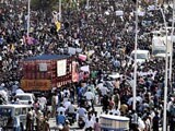 Video : 36 Hours And Counting. Thousands At Chennai's Marina Beach Against Jallikattu Ban